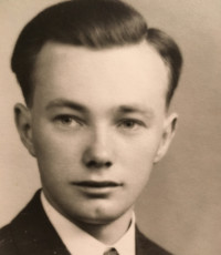Ira Owen Syvret  16 avril 1926 – 17 décembre 2018