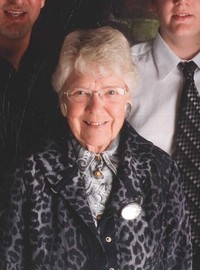 Vera Mae McGillivray Camplin  April 5 1932  April 30 2021 (age 89) avis de deces  NecroCanada