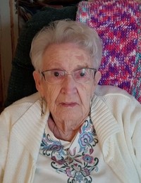 Phyllis 'Jean' Richards  February 17 1927  December 13 2021 (age 94) avis de deces  NecroCanada