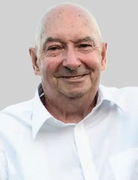 Robert Bob Lisinski  December 13 1944